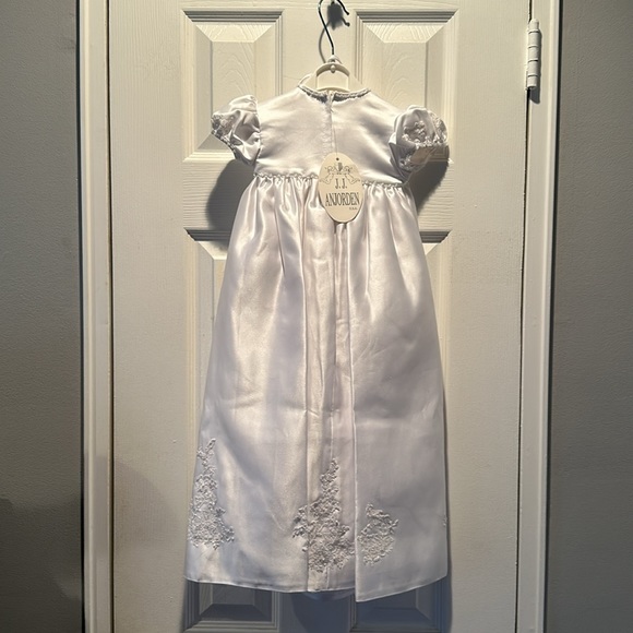 NEW gown w/delicate accents w/matching hat- christening/wedding-smoke free home - Picture 4 of 5